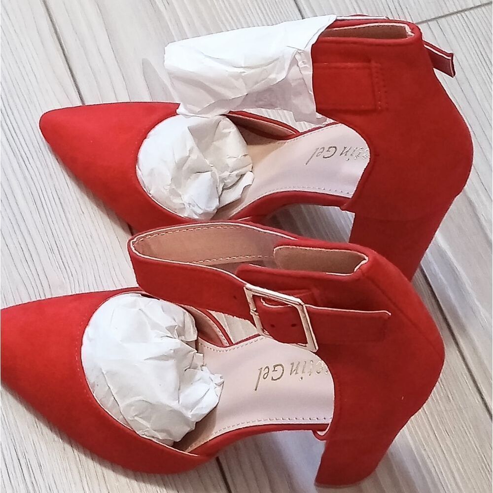 (68-4513) Women's Nineten Gel Heels Sz 5